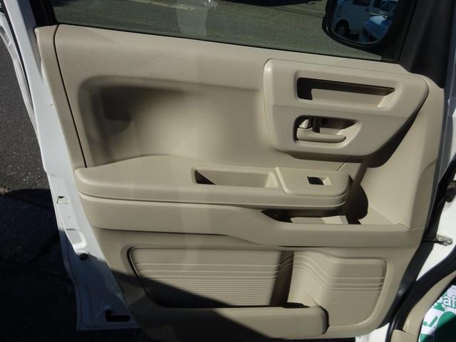 Ｎ－ＢＯＸ Ｇ　福祉車両　４ＷＤ　リア車イス用スロープ　ウインチ付き　リモコン付き　スローパー　左側オートステップ　ナビ　スマートキー　ぷシートヒーター　ケンウッド　ＵＳＢ・ｉＰｏｄレシーバー　Ｕ３３０ＭＳ（16枚目）