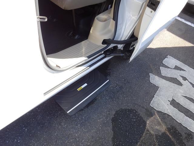 Ｎ－ＢＯＸ Ｇ　福祉車両　４ＷＤ　リア車イス用スロープ　ウインチ付き　リモコン付き　スローパー　左側オートステップ　ナビ　スマートキー　ぷシートヒーター　ケンウッド　ＵＳＢ・ｉＰｏｄレシーバー　Ｕ３３０ＭＳ（25枚目）