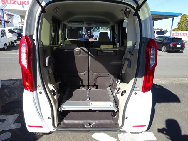 Ｎ－ＢＯＸ Ｇ　福祉車両　４ＷＤ　リア車イス用スロープ　ウインチ付き　リモコン付き　スローパー　左側オートステップ　ナビ　スマートキー　ぷシートヒーター　ケンウッド　ＵＳＢ・ｉＰｏｄレシーバー　Ｕ３３０ＭＳ（27枚目）