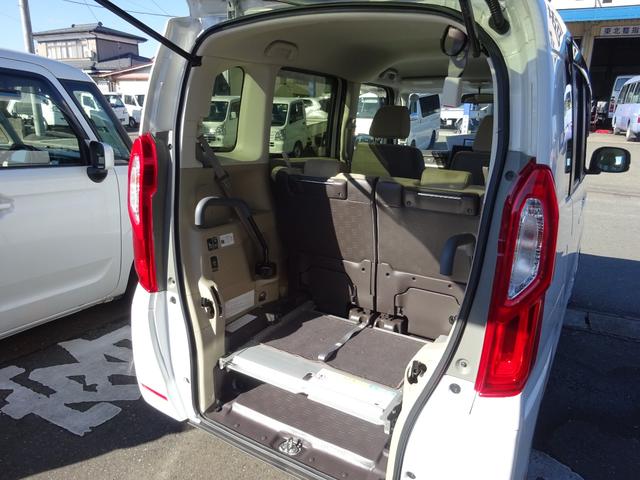 Ｎ－ＢＯＸ Ｇ　福祉車両　４ＷＤ　リア車イス用スロープ　ウインチ付き　リモコン付き　スローパー　左側オートステップ　ナビ　スマートキー　ぷシートヒーター　ケンウッド　ＵＳＢ・ｉＰｏｄレシーバー　Ｕ３３０ＭＳ（28枚目）