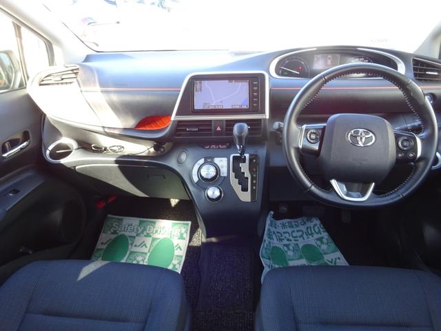 シエンタ ハイブリッドＧ　６人乗り　トヨタセーフティセンス　両側パワースライドドア　ナビＴＶ　バックカメラ　ＥＴＣ　ドライブレコーダー　スマートキー　プッシュスタート　ＬＥＤヘッドライト　フォグランプ　純正アルミホイール（4枚目）