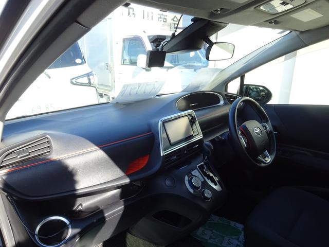 シエンタ ハイブリッドＧ　６人乗り　トヨタセーフティセンス　両側パワースライドドア　ナビＴＶ　バックカメラ　ＥＴＣ　ドライブレコーダー　スマートキー　プッシュスタート　ＬＥＤヘッドライト　フォグランプ　純正アルミホイール（12枚目）