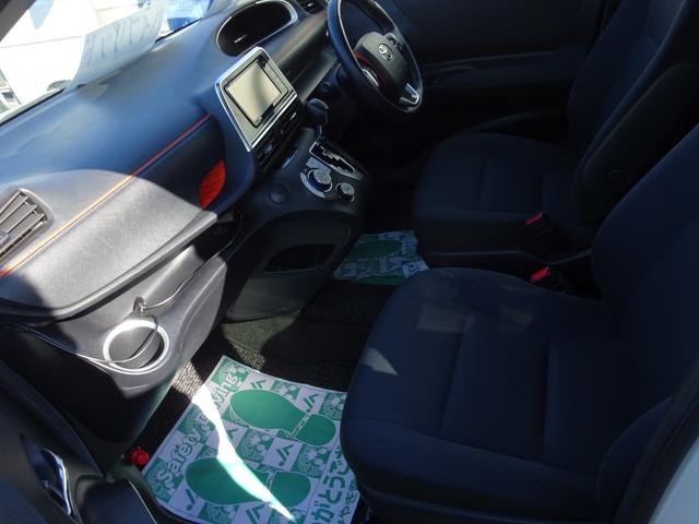 シエンタ ハイブリッドＧ　６人乗り　トヨタセーフティセンス　両側パワースライドドア　ナビＴＶ　バックカメラ　ＥＴＣ　ドライブレコーダー　スマートキー　プッシュスタート　ＬＥＤヘッドライト　フォグランプ　純正アルミホイール（13枚目）