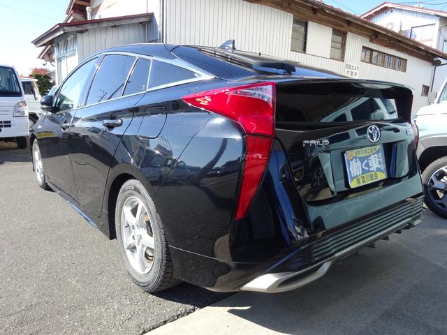 プリウス Ｓ　ナビＴＶ　バックカメラ　スマートキー　プッシュスタート　フォグランプ　ＬＥＤステップ照明　アルミホイール　ドライブレコーダー　ＥＴＣ（10枚目）