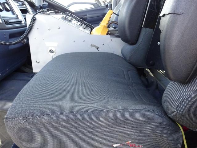 ヒノレンジャー 　消防車　ポンプ　１．５ｔ　オートマ　平和機械　２００６年度製造　Ｅ００８　５人乗り　ホンダ発電機　ドライブレコーダー（14枚目）