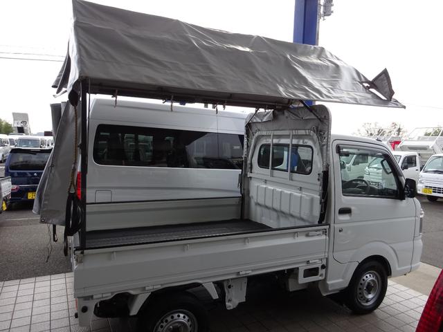 キャリイトラック 4WD ウイング車 幌付き フロアオートマ ETC エアコン パワステ 運転席助手席エアバック ABS 荷台ゴムマット ドアバイザー(28枚目)