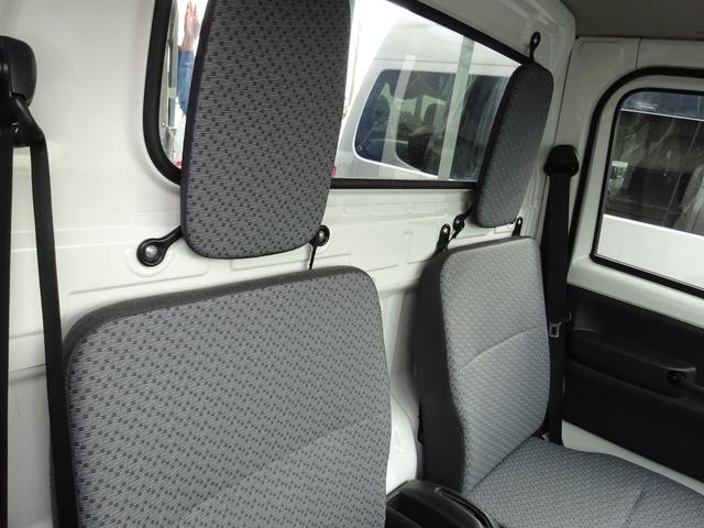 キャリイトラック 4WD ウイング車 幌付き フロアオートマ ETC エアコン パワステ 運転席助手席エアバック ABS 荷台ゴムマット ドアバイザー(41枚目)