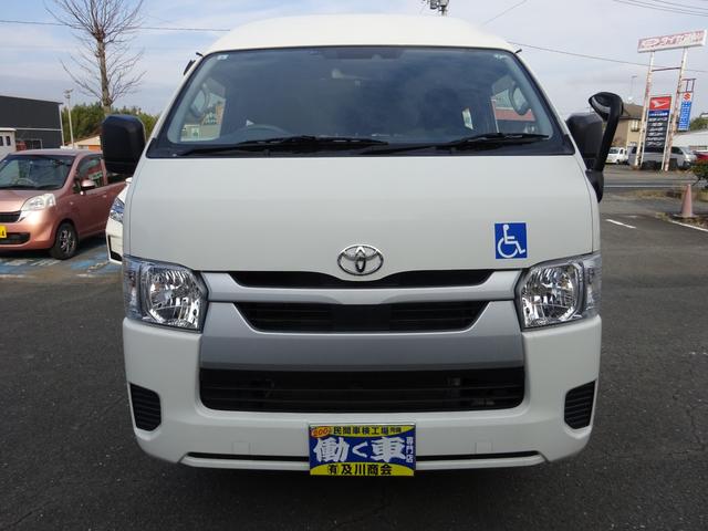 ハイエースバン 福祉車両 4WD リアリフト付き 車イス1台固定 10人乗り トヨタセーフティセンス 純正ナビ バックカメラ 左側パワースライドドア オートステップ 寒冷地仕様2バッテリー リアヒーター ウェルキャブ(8枚目)