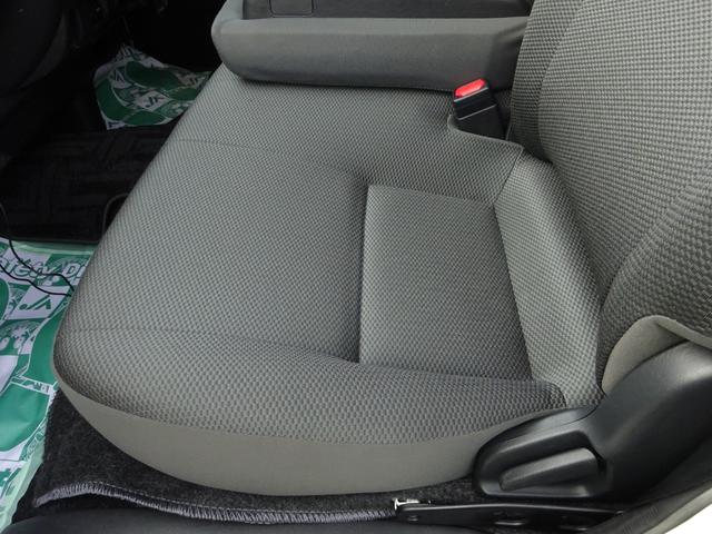 ハイエースバン 福祉車両 4WD リアリフト付き 車イス1台固定 10人乗り トヨタセーフティセンス 純正ナビ バックカメラ 左側パワースライドドア オートステップ 寒冷地仕様2バッテリー リアヒーター ウェルキャブ(14枚目)