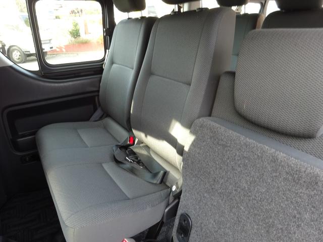 ハイエースバン 福祉車両 4WD リアリフト付き 車イス1台固定 10人乗り トヨタセーフティセンス 純正ナビ バックカメラ 左側パワースライドドア オートステップ 寒冷地仕様2バッテリー リアヒーター ウェルキャブ(24枚目)