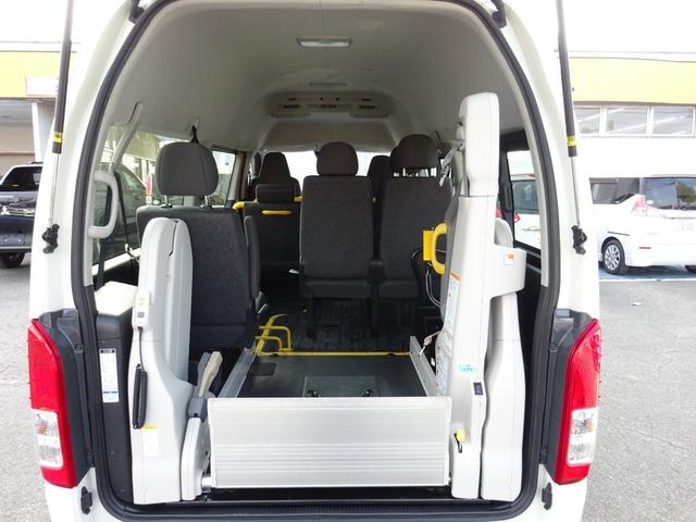 ハイエースバン 福祉車両 4WD リアリフト付き 車イス1台固定 10人乗り トヨタセーフティセンス 純正ナビ バックカメラ 左側パワースライドドア オートステップ 寒冷地仕様2バッテリー リアヒーター ウェルキャブ(38枚目)