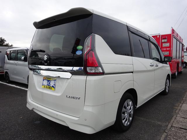 ランディ ２．０Ｘ　８人乗り　ナビＴＶ　バックカメラ　ドライブレコーダー　左側パワースライドドア　ＥＴＣ　衝突被害軽減ブレーキシステム　スマートキー　プッシュスタート　アイドリングストップ（3枚目）