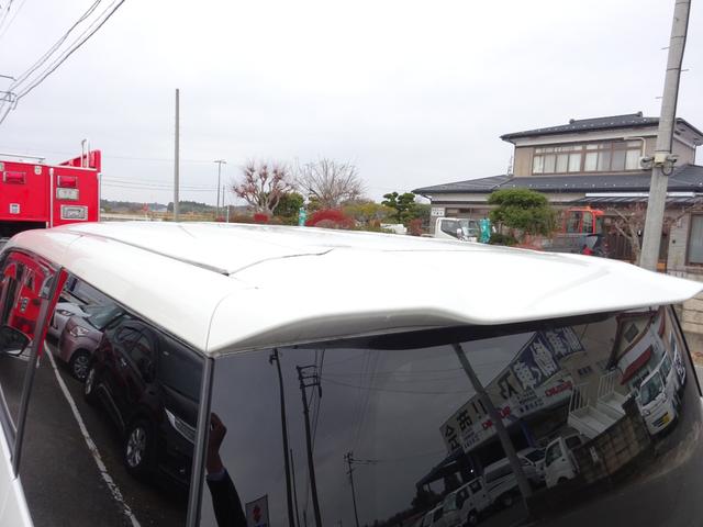 ランディ ２．０Ｘ　８人乗り　ナビＴＶ　バックカメラ　ドライブレコーダー　左側パワースライドドア　ＥＴＣ　衝突被害軽減ブレーキシステム　スマートキー　プッシュスタート　アイドリングストップ（10枚目）