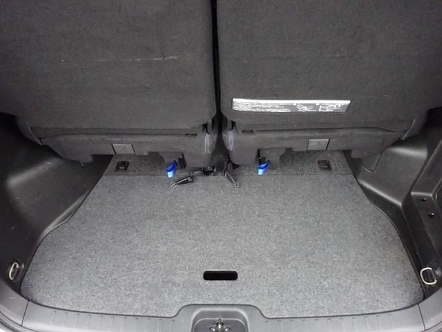 ランディ ２．０Ｘ　８人乗り　ナビＴＶ　バックカメラ　ドライブレコーダー　左側パワースライドドア　ＥＴＣ　衝突被害軽減ブレーキシステム　スマートキー　プッシュスタート　アイドリングストップ（29枚目）