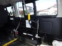 福祉車両 4WD ターボ リアリフト付き 車イス2台固定 8人乗り+2台 ストレッチャー固定装置 純正酸素ボンベ固定装置 点滴フック 寒冷地仕様2バッテリー 電動ステップ ドライブレコーダー(35枚目)