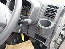 キンタロウダンプ　７型　届け出済未使用車　パートタイム４ＷＤ　フロアオートマ　エアコン　パワステ　パワーウィンドウ　運転席助手席エアバック　アッパーメンバーガード　ドアバイザー　リアゲートチェーン　フロアマット（36枚目）
