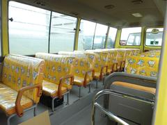 リエッセII 　園児バス　大人２人幼児４９人乗り　バックカメラ　エアコン 0900002A30231010W011 4