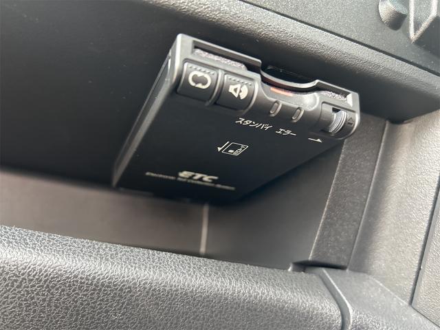 マーチ Ｇ　ＦＯＵＲ　４ＷＤ　８ヶ月８０００ＫＭ保証付き　ＥＴＣ　バックカメラ　ナビ　アルミホイール　スマートキー　電動格納ミラー　ＣＶＴ　ミュージックプレイヤー接続可　エアコン　パワーステアリング　パワーウィンドウ（5枚目）