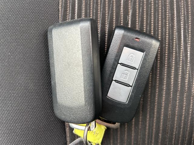 eKカスタム Tセーフティパッケージ 4WD 8ヶ月8000KM保証付き ETC TV 衝突被害軽減システム オートマチックハイビーム スマートキー アイドリングストップ 電動格納ミラー シートヒーター ベンチシート CVT ESC(12枚目)