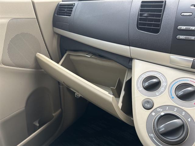 夜２２時までライトアップ！展示車見放題！夜間はスタッフも居ませんが、時間を気にせず心置きなく御覧ください。