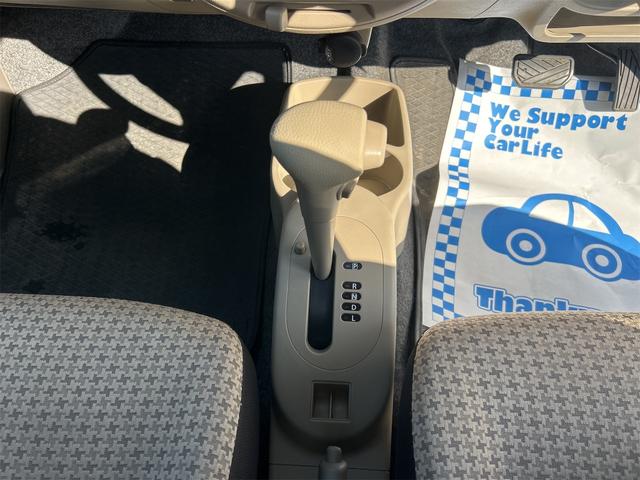 アルト Ｆ　４ＷＤ　８ヶ月８０００ＫＭ保証付き　キーレスエントリー　ＣＶＴ　ＡＢＳ　ＣＤ　エアコン　パワーステアリング　パワーウィンドウ　運転席エアバッグ（8枚目）