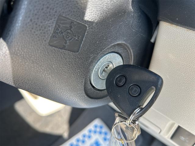 ムーヴ Ｌ　ＳＡＩＩＩ　４ＷＤ　８ヶ月８０００ＫＭ保証付き　ＥＴＣ　衝突被害軽減システム　オートマチックハイビーム　キーレスエントリー　アイドリングストップ　電動格納ミラー　シートヒーター　ベンチシート　ＣＶＴ　ＥＳＣ（9枚目）