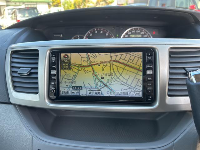 ヴォクシー Z 煌 4WD 8ヶ月8000KM保証付き ナビ 両側スライドドア HID キーレスエントリー 電動格納ミラー 3列シート CVT アルミホイール ミュージックプレイヤー接続可 衝突安全ボディ ABS(3枚目)