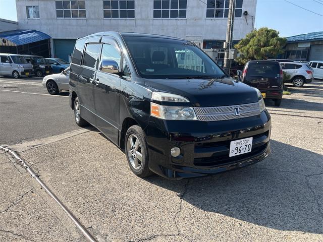 ヴォクシー Z 煌 4WD 8ヶ月8000KM保証付き ナビ 両側スライドドア HID キーレスエントリー 電動格納ミラー 3列シート CVT アルミホイール ミュージックプレイヤー接続可 衝突安全ボディ ABS(14枚目)