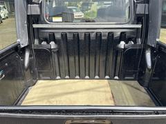 整備工場、車検場、板金工場、全て自社完備しております。アフターサービスもお任せください！ 4