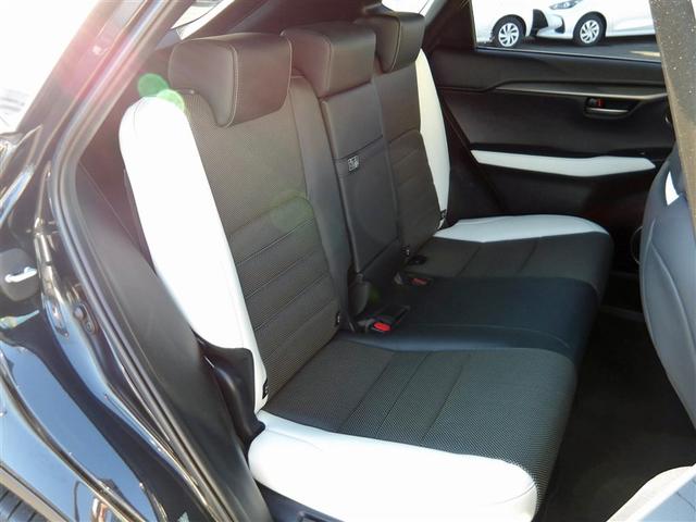 NX NX300h Fスポーツ 革シート サンルーフ フルセグ メモリーナビ DVD再生 ミュージックプレイヤー接続可 バックカメラ 衝突被害軽減システム ETC ドラレコ LEDヘッドランプ ワンオーナー 記録簿(25枚目)