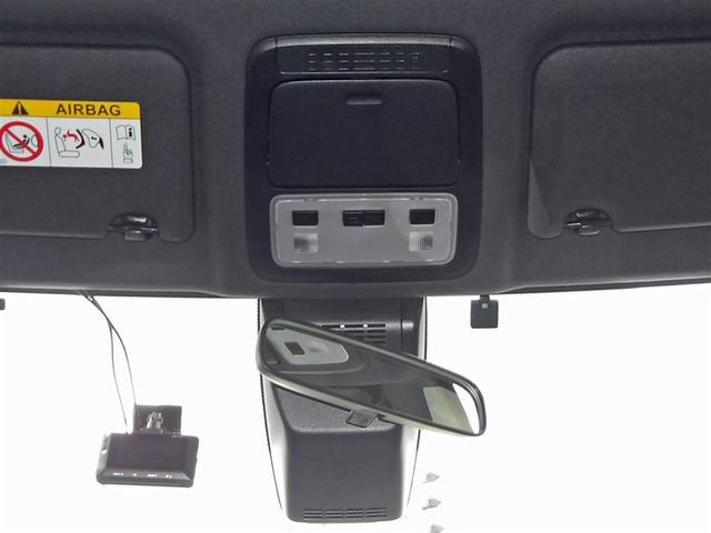 ヴォクシー ZS フルセグ メモリーナビ DVD再生 後席モニター バックカメラ 衝突被害軽減システム ETC ドラレコ 両側電動スライド LEDヘッドランプ ウオークスルー 乗車定員7人 3列シート ワンオーナー(9枚目)