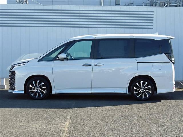 ヴォクシー ハイブリッドS-Z フルセグ メモリーナビ DVD再生 ミュージックプレイヤー接続可 バックカメラ 衝突被害軽減システム ETC ドラレコ 両側電動スライド LEDヘッドランプ ウオークスルー 乗車定員7人 3列シート(4枚目)