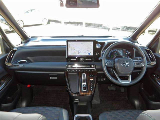 ヴォクシー ハイブリッドS-Z フルセグ メモリーナビ DVD再生 ミュージックプレイヤー接続可 バックカメラ 衝突被害軽減システム ETC ドラレコ 両側電動スライド LEDヘッドランプ ウオークスルー 乗車定員7人 3列シート(6枚目)