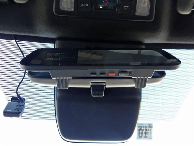 ヴォクシー ハイブリッドS-Z フルセグ メモリーナビ DVD再生 ミュージックプレイヤー接続可 バックカメラ 衝突被害軽減システム ETC ドラレコ 両側電動スライド LEDヘッドランプ ウオークスルー 乗車定員7人 3列シート(11枚目)