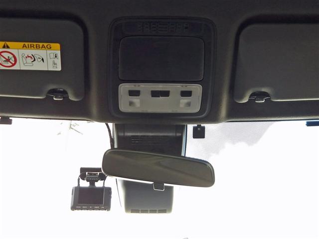 ヴォクシー ZS フルセグ メモリーナビ DVD再生 後席モニター バックカメラ 衝突被害軽減システム ETC ドラレコ 両側電動スライド LEDヘッドランプ ウオークスルー 乗車定員7人 3列シート ワンオーナー(9枚目)