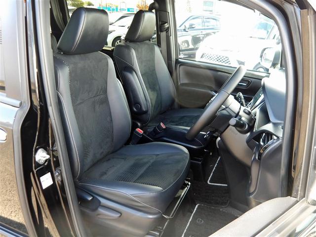 ヴォクシー ZS フルセグ メモリーナビ DVD再生 後席モニター バックカメラ 衝突被害軽減システム ETC ドラレコ 両側電動スライド LEDヘッドランプ ウオークスルー 乗車定員7人 3列シート ワンオーナー(21枚目)