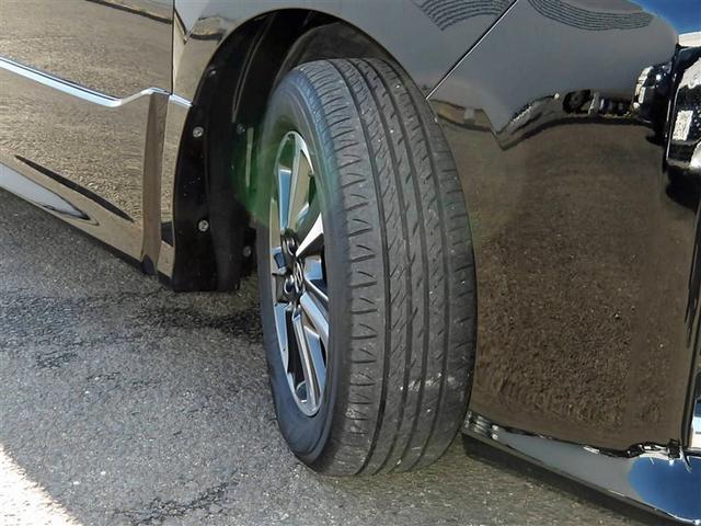 ヴォクシー ZS フルセグ メモリーナビ DVD再生 後席モニター バックカメラ 衝突被害軽減システム ETC ドラレコ 両側電動スライド LEDヘッドランプ ウオークスルー 乗車定員7人 3列シート ワンオーナー(30枚目)