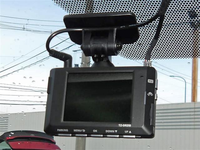 シエンタ ハイブリッドＧ　フルセグ　メモリーナビ　バックカメラ　衝突被害軽減システム　ＥＴＣ　ドラレコ　両側電動スライド　ＬＥＤヘッドランプ　乗車定員７人　３列シート　アイドリングストップ（10枚目）