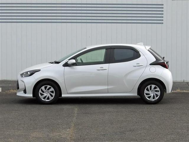 ヤリス Ｘ　フルセグ　メモリーナビ　バックカメラ　衝突被害軽減システム　ＥＴＣ　ドラレコ　ワンオーナー（4枚目）