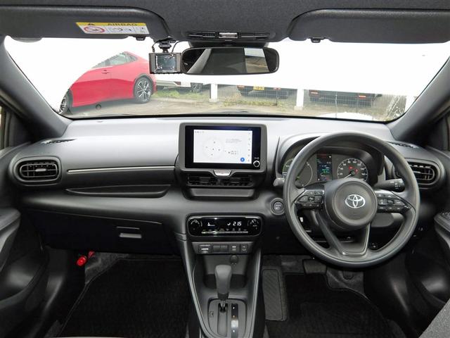 ヤリス ハイブリッドＸ　フルセグ　メモリーナビ　バックカメラ　衝突被害軽減システム　ＥＴＣ　ドラレコ　ワンオーナー　アイドリングストップ（6枚目）