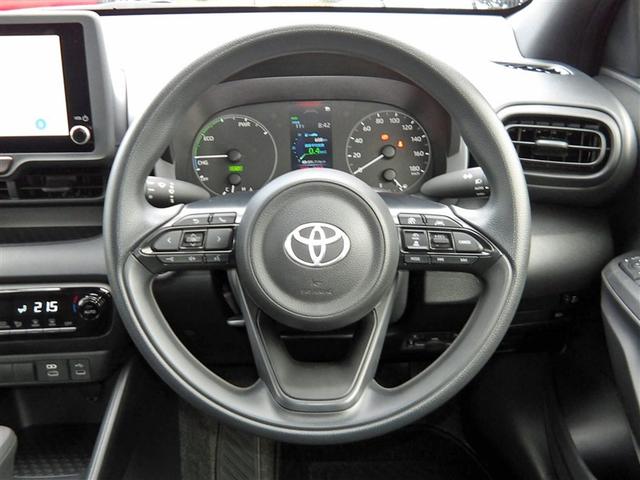 ヤリス ハイブリッドＸ　フルセグ　メモリーナビ　バックカメラ　衝突被害軽減システム　ＥＴＣ　ドラレコ　ワンオーナー　アイドリングストップ（7枚目）