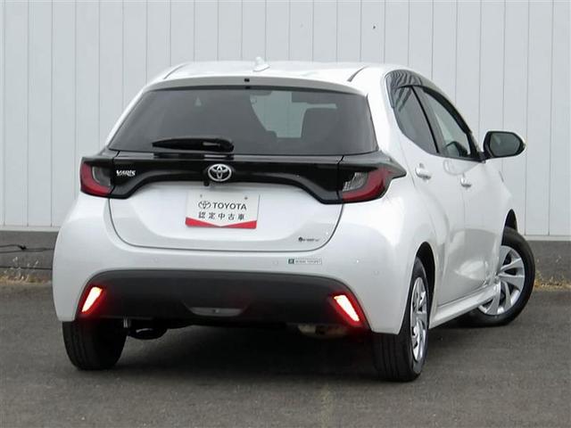 ヤリス ハイブリッドＸ　フルセグ　メモリーナビ　バックカメラ　衝突被害軽減システム　ＥＴＣ　ドラレコ　ワンオーナー　アイドリングストップ（5枚目）