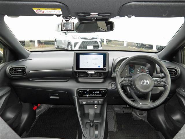 ヤリス ハイブリッドＸ　フルセグ　メモリーナビ　バックカメラ　衝突被害軽減システム　ＥＴＣ　ドラレコ　ワンオーナー　アイドリングストップ（6枚目）