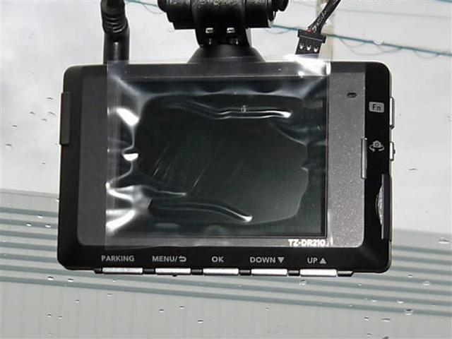 ヤリス ハイブリッドＸ　フルセグ　メモリーナビ　バックカメラ　衝突被害軽減システム　ＥＴＣ　ドラレコ　ワンオーナー　アイドリングストップ（8枚目）