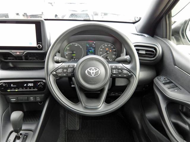 ヤリス ハイブリッドＸ　フルセグ　メモリーナビ　バックカメラ　衝突被害軽減システム　ＥＴＣ　ドラレコ　ワンオーナー　アイドリングストップ（18枚目）