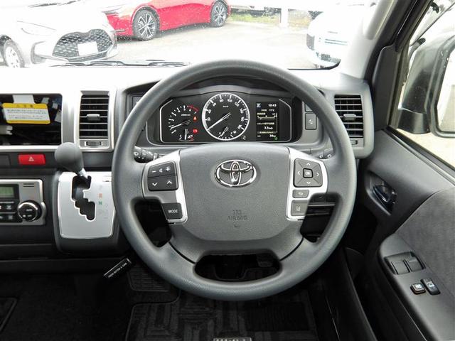 ハイエースワゴン ＧＬ　４ＷＤ　バックカメラ　衝突被害軽減システム　電動スライドドア　ＬＥＤヘッドランプ　乗車定員１０人　３列シート（11枚目）