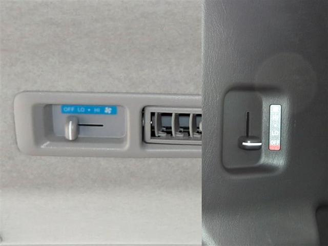 ハイエースワゴン ＧＬ　４ＷＤ　バックカメラ　衝突被害軽減システム　電動スライドドア　ＬＥＤヘッドランプ　乗車定員１０人　３列シート（15枚目）