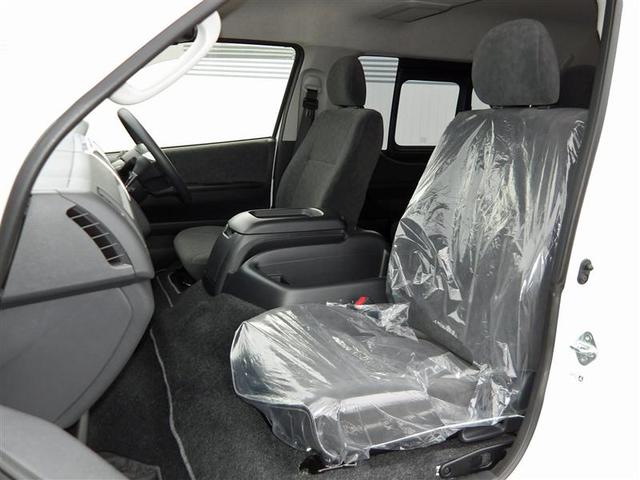 ハイエースワゴン ＧＬ　４ＷＤ　バックカメラ　衝突被害軽減システム　電動スライドドア　ＬＥＤヘッドランプ　乗車定員１０人　３列シート（18枚目）