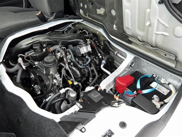 ハイエースワゴン ＧＬ　４ＷＤ　バックカメラ　衝突被害軽減システム　電動スライドドア　ＬＥＤヘッドランプ　乗車定員１０人　３列シート（29枚目）