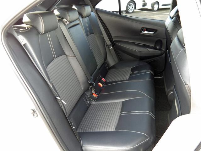 カローラスポーツ ハイブリッドＧ　ミュージックプレイヤー接続可　バックカメラ　衝突被害軽減システム　ＥＴＣ　ＬＥＤヘッドランプ　ワンオーナー　記録簿　アイドリングストップ（21枚目）